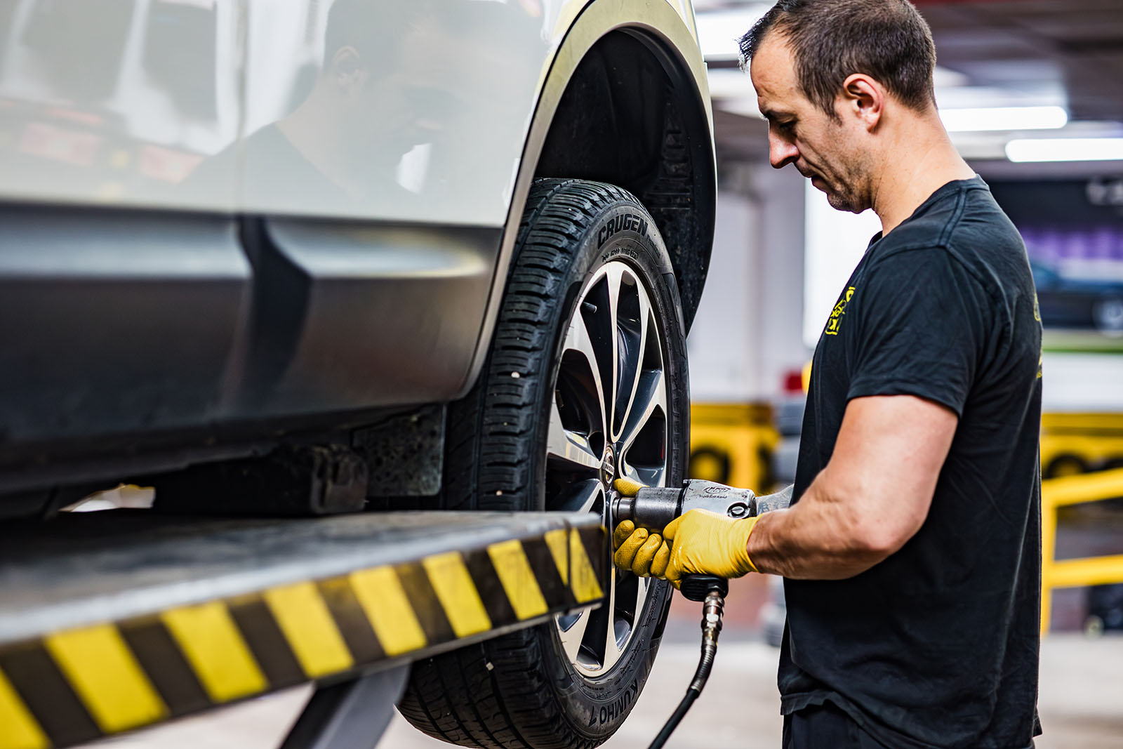 Montaje profesional de neumáticos Auto-Rex